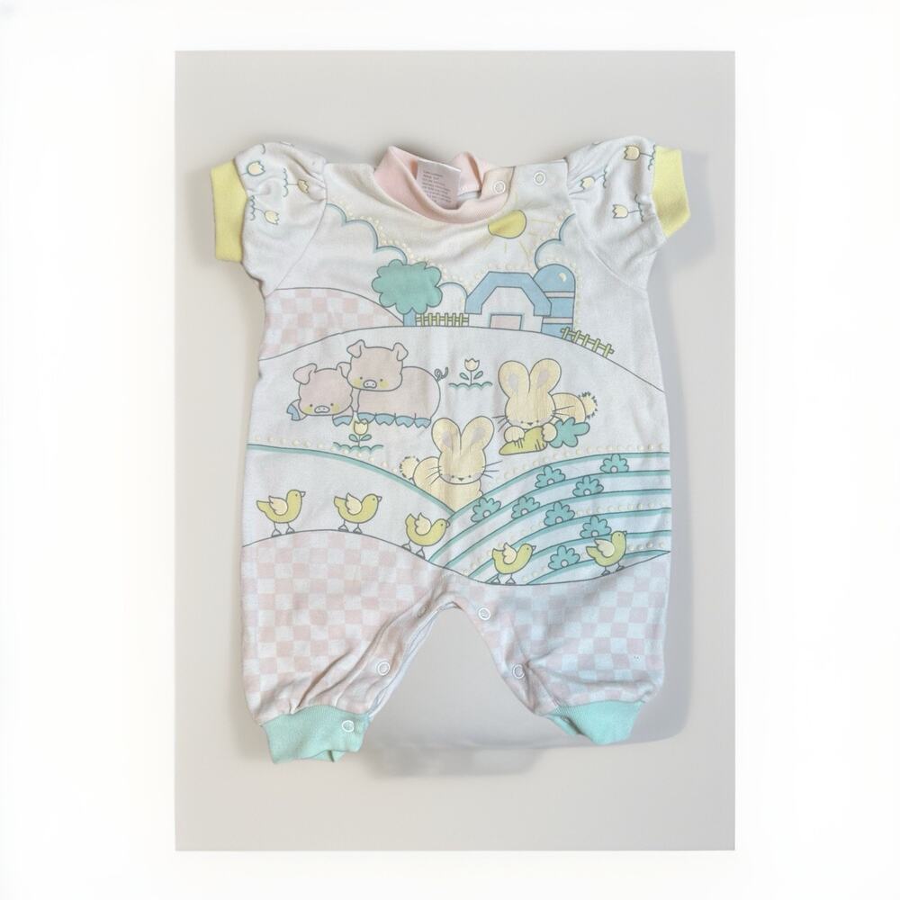 Vintage 90’s Baby Girl Clothes Short Sleeve One Piece Button Up Bunnies 0-6month